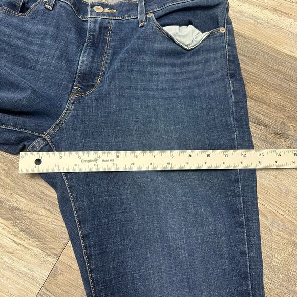 Levis‎ Red Tab Blue Women 33x30 Classic Bootcut Medium Wash Mid Rise Denim Jeans - Picture 10 of 11